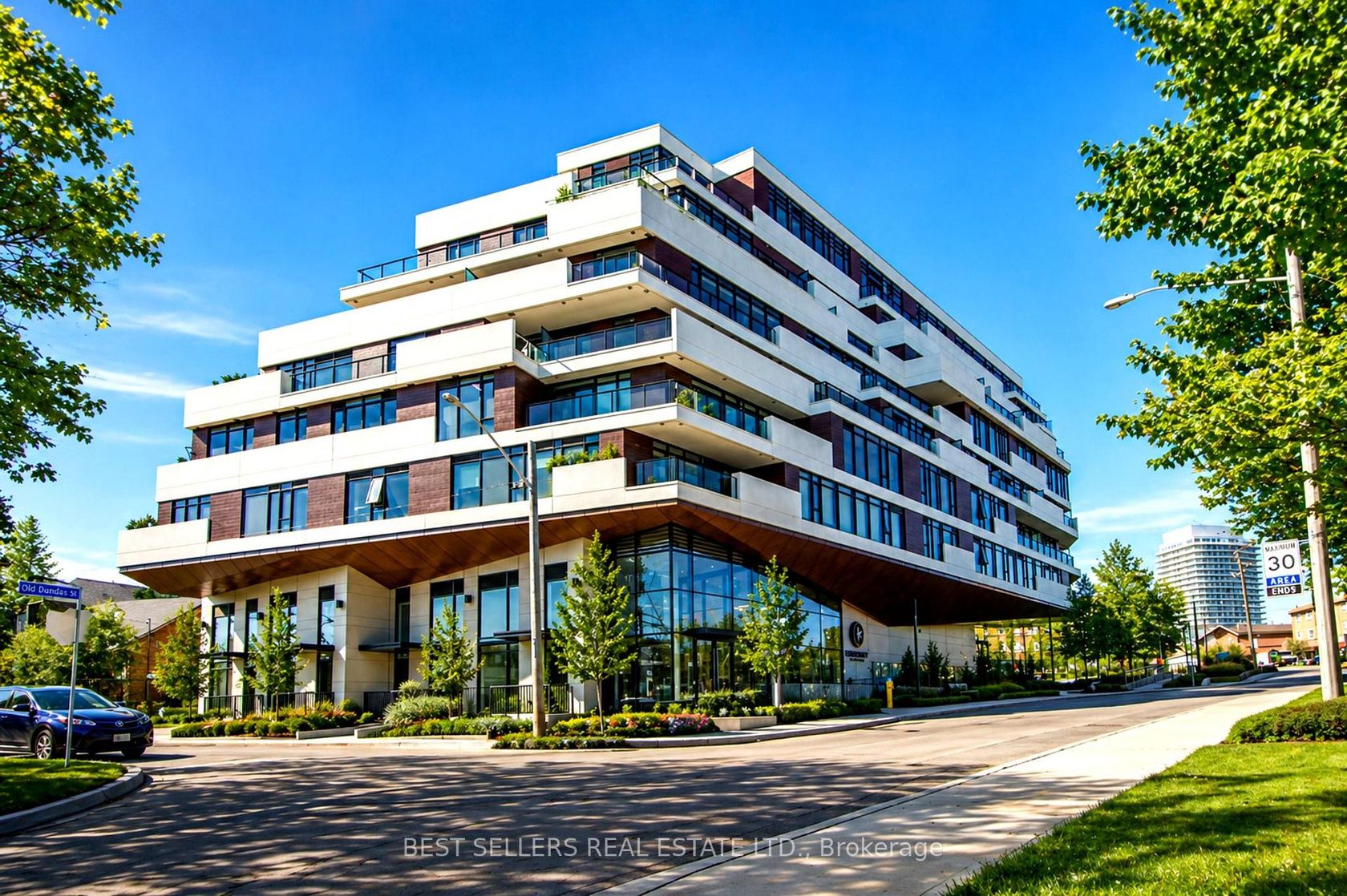 611 - 160 Kingsway Crescent, Kingsway South, Toronto photo 2