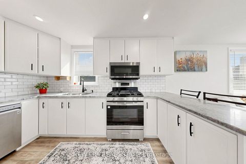 Photo 9 at 247 Muriel Street, College Manor, Newmarket