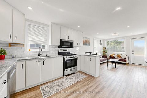 Photo 10 at 247 Muriel Street, College Manor, Newmarket