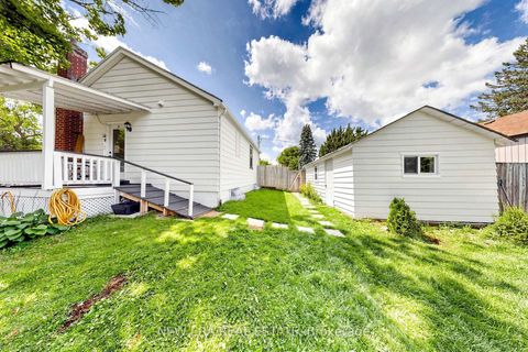 Photo 33 at 247 Muriel Street, College Manor, Newmarket