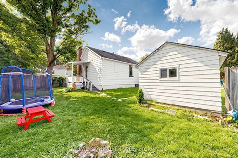 Photo 34 at 247 Muriel Street, College Manor, Newmarket