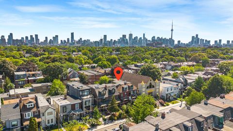 Photo 4 at 649 Crawford Street N, Little Italy, Toronto