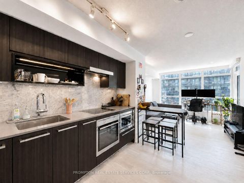 Photo 1 at 1015 - 80 Queens Wharf Road, Waterfront Communities C1, Toronto