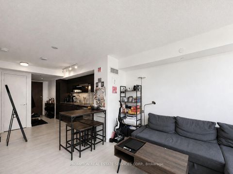 Photo 9 at 1015 - 80 Queens Wharf Road, Waterfront Communities C1, Toronto