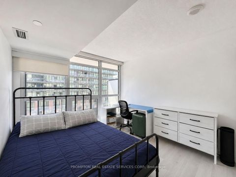Photo 12 at 1015 - 80 Queens Wharf Road, Waterfront Communities C1, Toronto