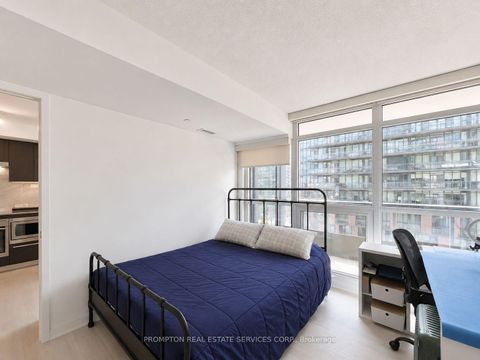 Photo 13 at 1015 - 80 Queens Wharf Road, Waterfront Communities C1, Toronto