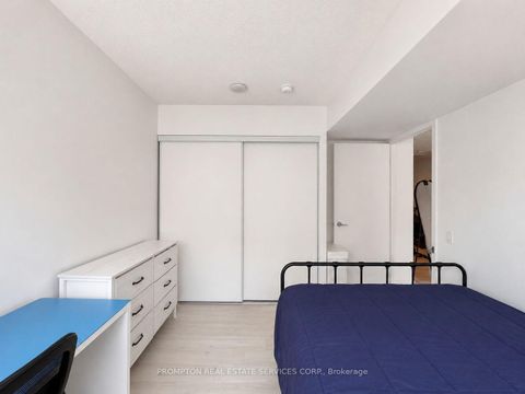 Photo 14 at 1015 - 80 Queens Wharf Road, Waterfront Communities C1, Toronto