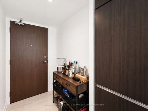 Photo 18 at 1015 - 80 Queens Wharf Road, Waterfront Communities C1, Toronto