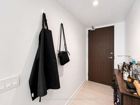 Photo 19 at 1015 - 80 Queens Wharf Road, Waterfront Communities C1, Toronto