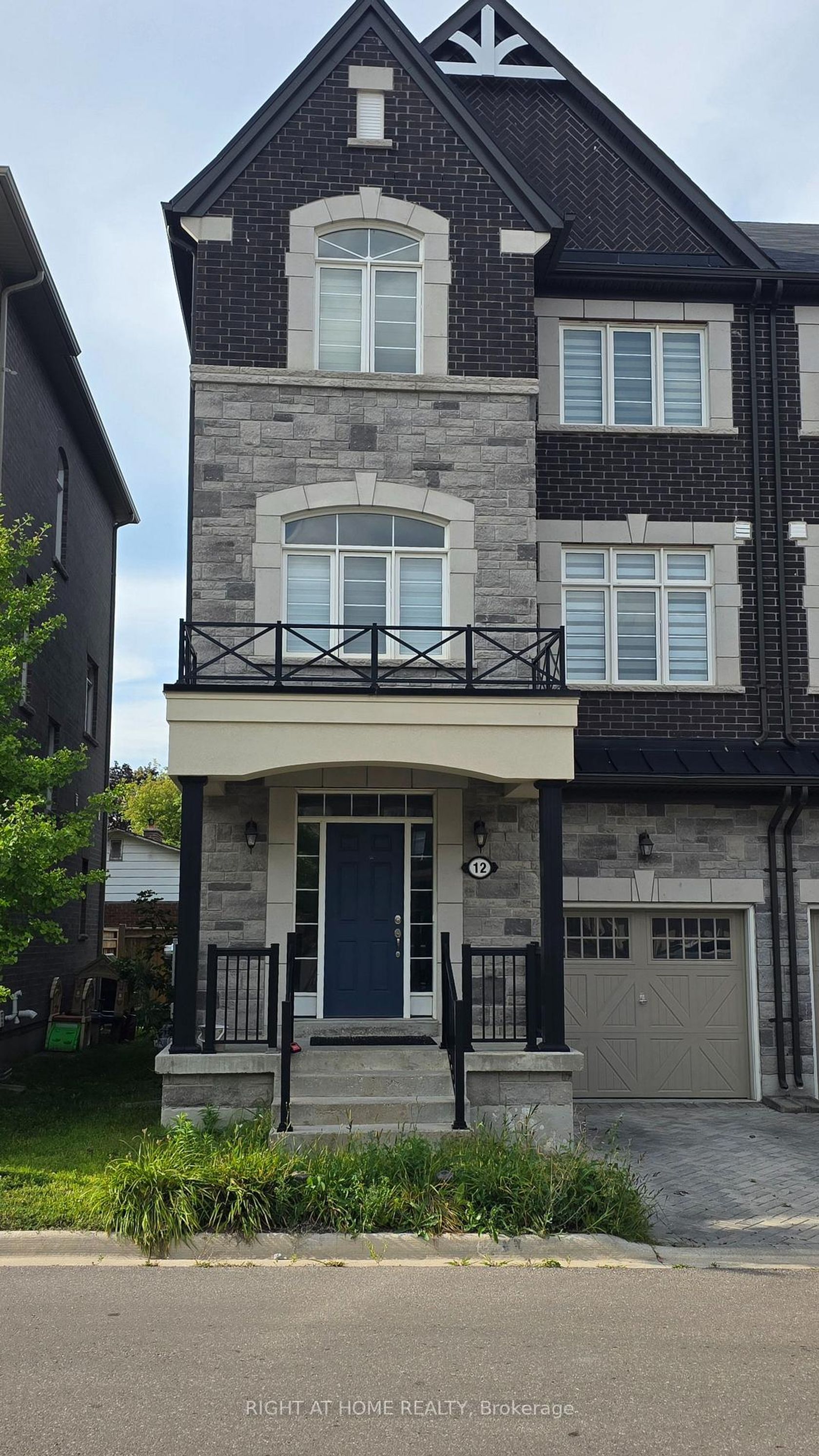 12 Globemaster Lane, Oak Ridges, Richmond Hill photo 2