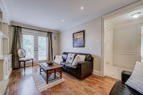 Photo 13 at 37 Maimonides Court, Yorkhill, Vaughan