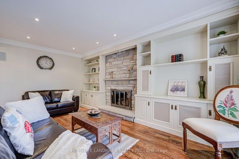 Photo 14 at 37 Maimonides Court, Yorkhill, Vaughan
