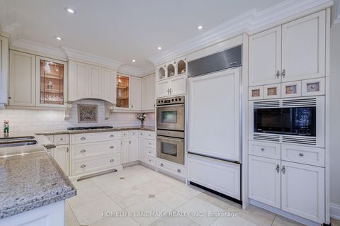Photo 17 at 37 Maimonides Court, Yorkhill, Vaughan