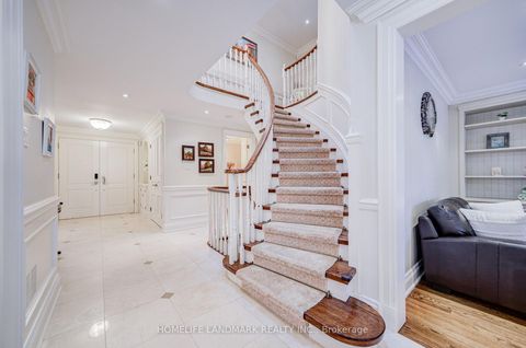 Photo 23 at 37 Maimonides Court, Yorkhill, Vaughan