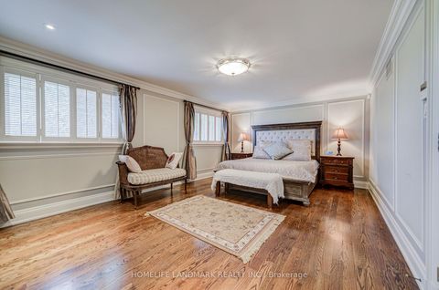 Photo 26 at 37 Maimonides Court, Yorkhill, Vaughan