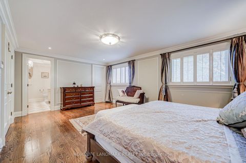 Photo 28 at 37 Maimonides Court, Yorkhill, Vaughan