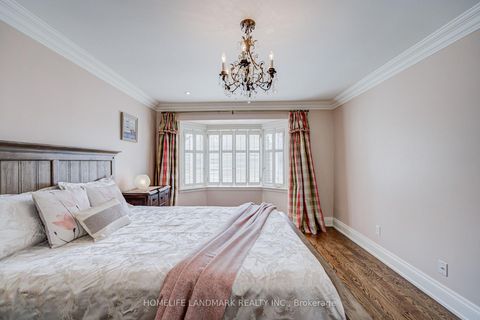 Photo 33 at 37 Maimonides Court, Yorkhill, Vaughan