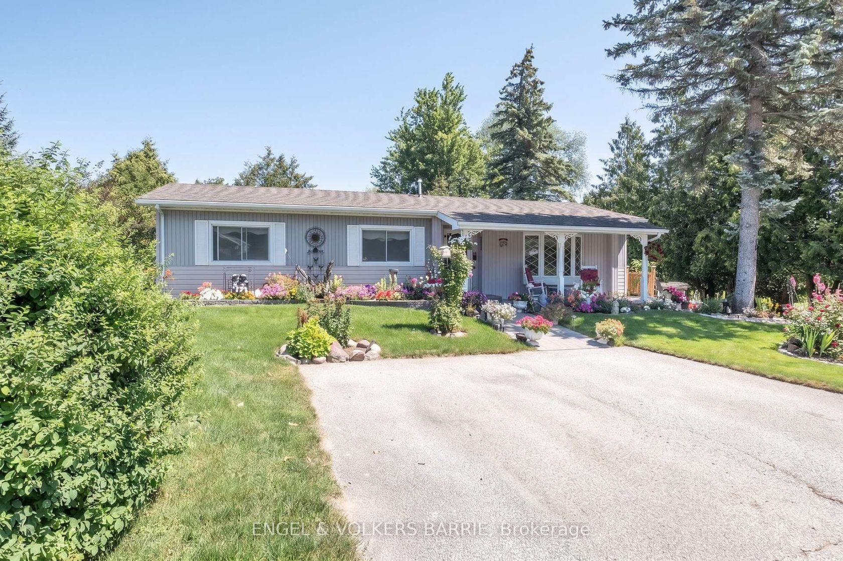 1 Western Avenue, Rural Innisfil, Innisfil photo number 2