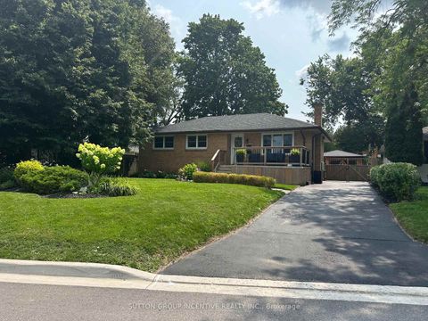 Photo 1 at 23 Northpark Road, Wellington, Barrie