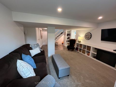Photo 15 at 23 Northpark Road, Wellington, Barrie
