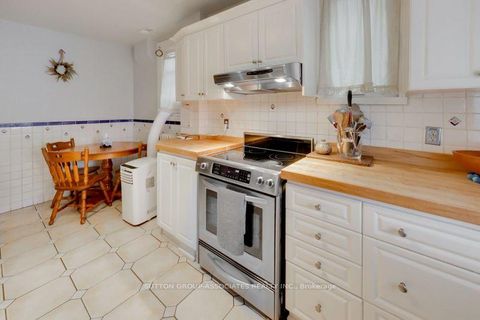 Photo 11 at 131 Lauder Avenue, Wychwood, Toronto