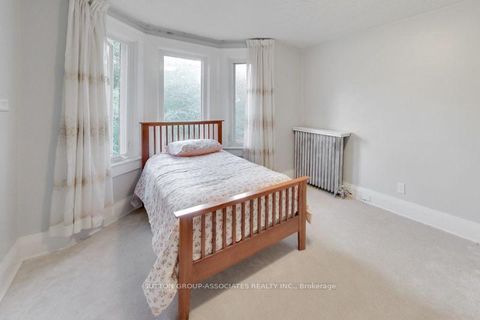 Photo 17 at 131 Lauder Avenue, Wychwood, Toronto