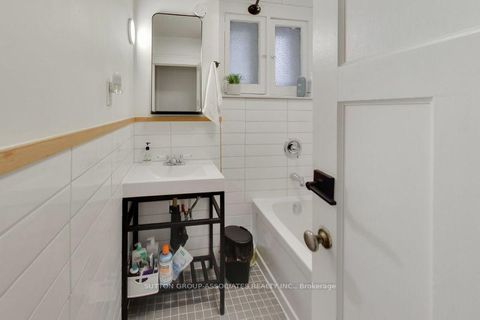 Photo 20 at 131 Lauder Avenue, Wychwood, Toronto
