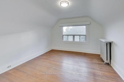 Photo 26 at 131 Lauder Avenue, Wychwood, Toronto