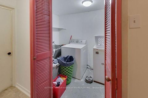 Photo 30 at 131 Lauder Avenue, Wychwood, Toronto