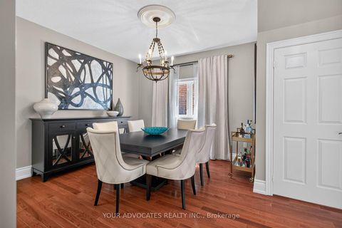 Photo 7 at 228 Twin Hills Crescent, Vellore Village, Vaughan