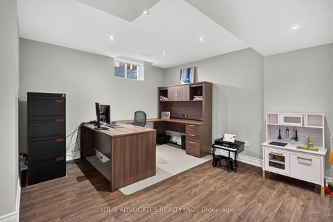 Photo 28 at 228 Twin Hills Crescent, Vellore Village, Vaughan