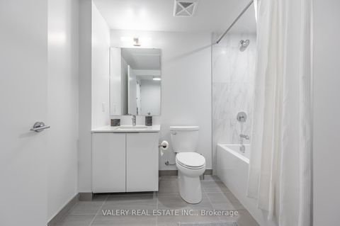 Photo 10 at 3109 - 357 King Street W, Waterfront Communities C1, Toronto