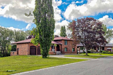 Photo 4 at 155 Dennison Street, King City, King