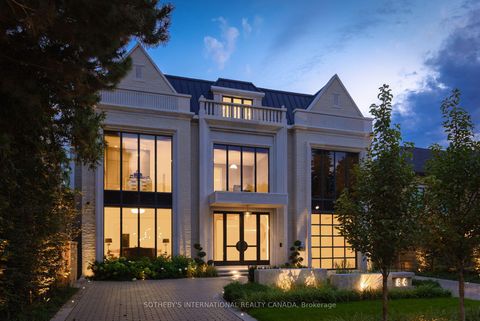 Photo 2 at 84 Old Forest Hill Road, Forest Hill South, Toronto