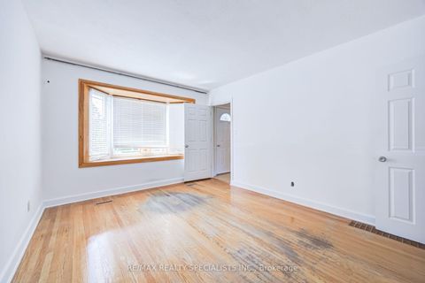 Photo 9 at 47 Singleton Road, Maryvale, Toronto