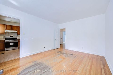 Photo 10 at 47 Singleton Road, Maryvale, Toronto