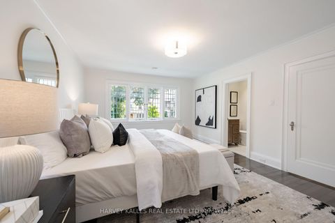 Photo 27 at 6 Browside Avenue, Forest Hill South, Toronto