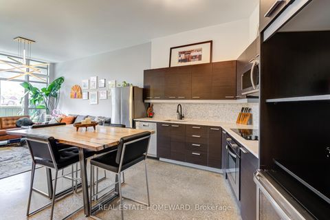 Photo 7 at 310 - 549 King Street E, Moss Park, Toronto