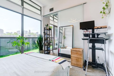 Photo 9 at 310 - 549 King Street E, Moss Park, Toronto