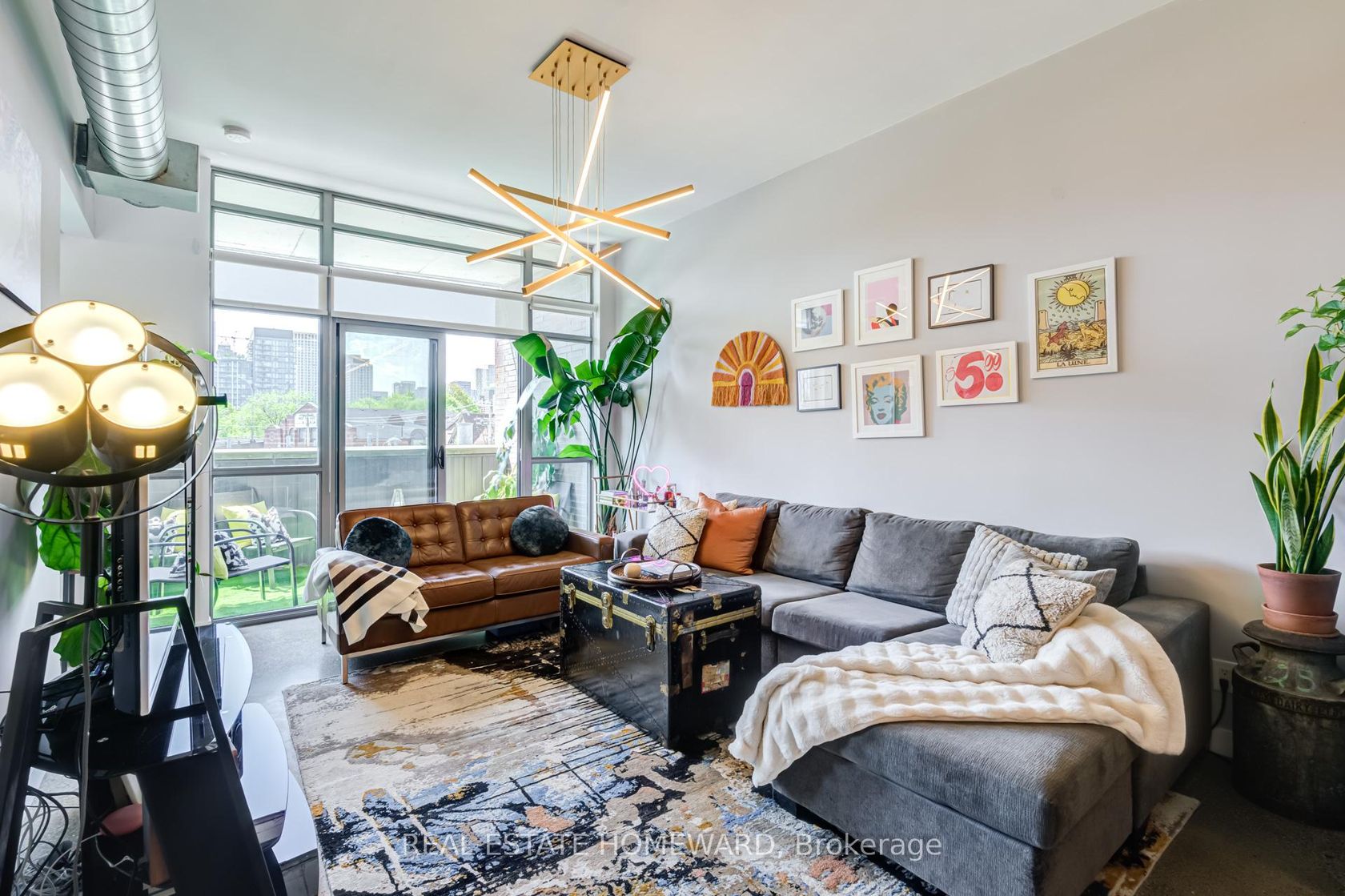 310 - 549 King Street E, Moss Park, Toronto photo number 2