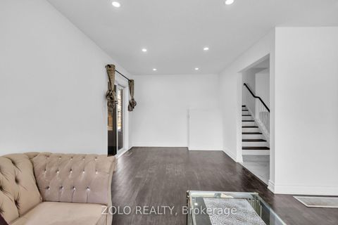 Photo 8 at 43 Davies Crescent, Grove East, Barrie