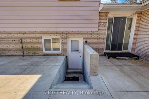 Photo 40 at 43 Davies Crescent, Grove East, Barrie