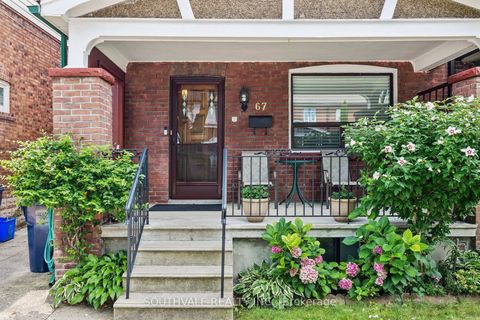 Photo 2 at 67 Kings Park Boulevard, East York, Toronto