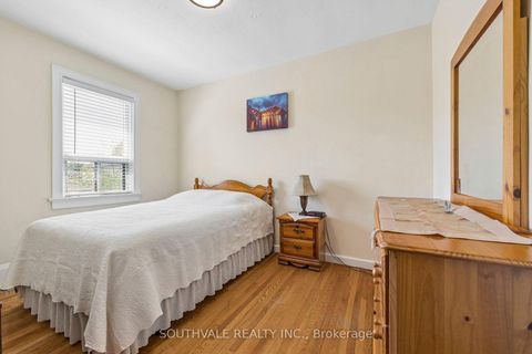 Photo 23 at 67 Kings Park Boulevard, East York, Toronto