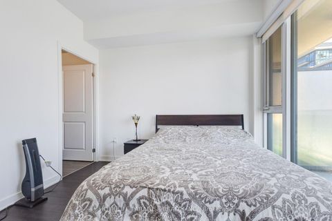 Photo 4 at 319 - 100 Eagle Rock Way, Rural Vaughan, Vaughan