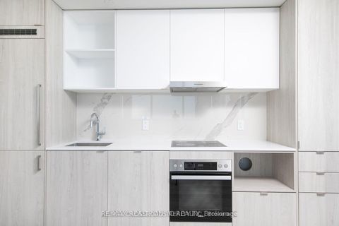 Photo 8 at 5306 - 138 Downes Street, Waterfront Communities C8, Toronto