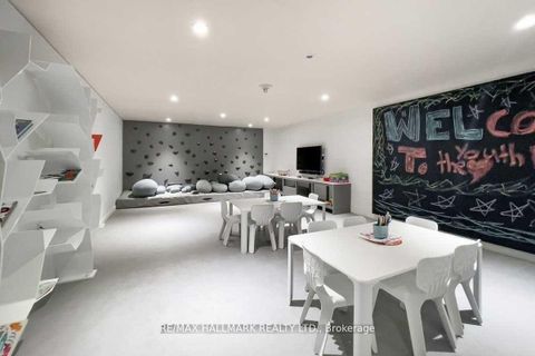 Photo 34 at 606 - 5 Soudan Avenue, Mount Pleasant West, Toronto