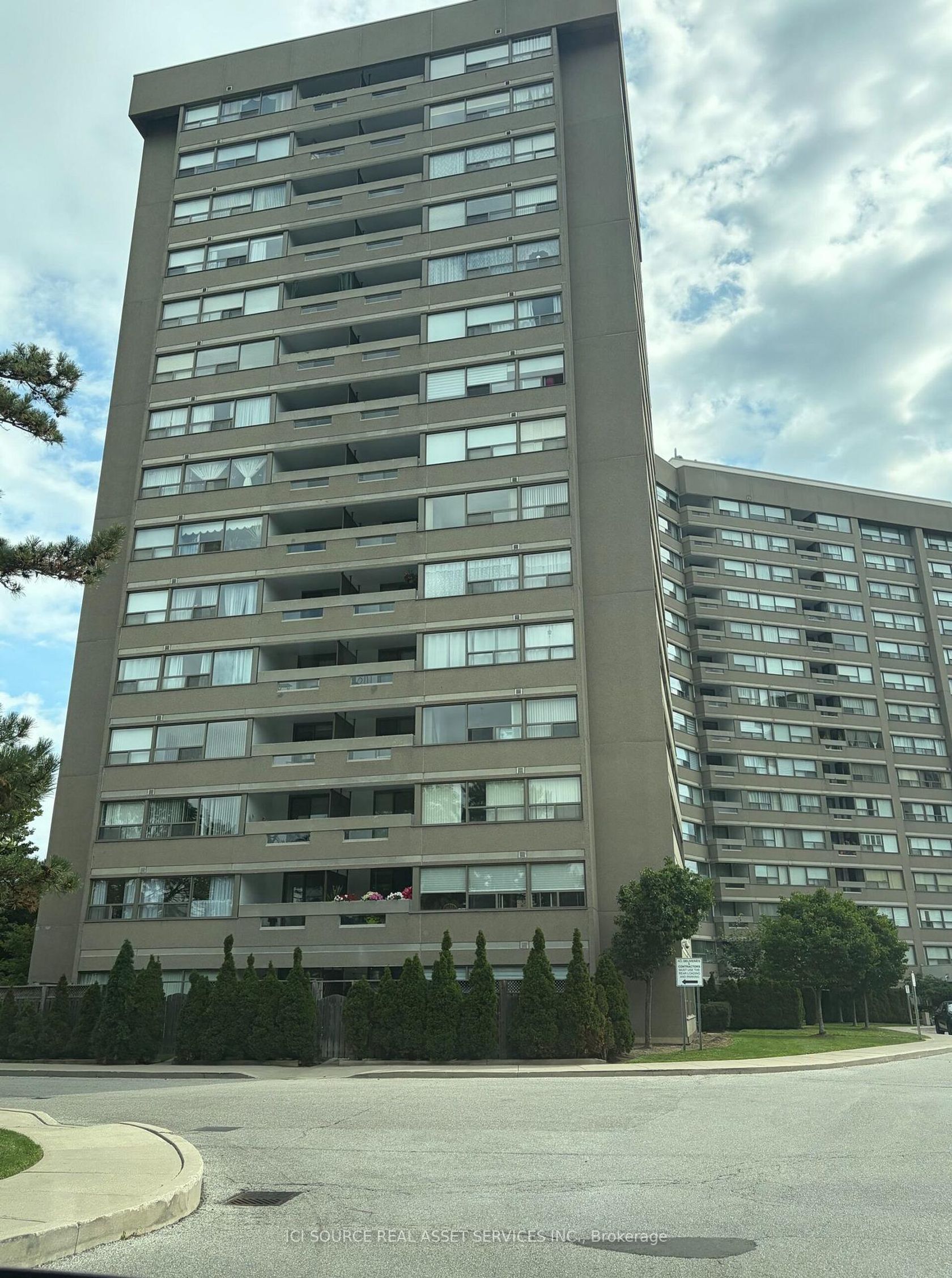 310 - 475 The West Mall, Etobicoke West Mall, Toronto photo 3