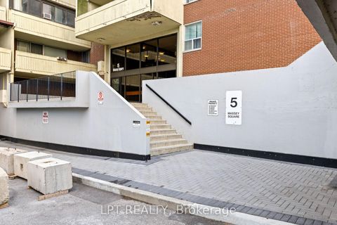 Photo 4 at 2811 - 5 Massey Square, Crescent Town, Toronto