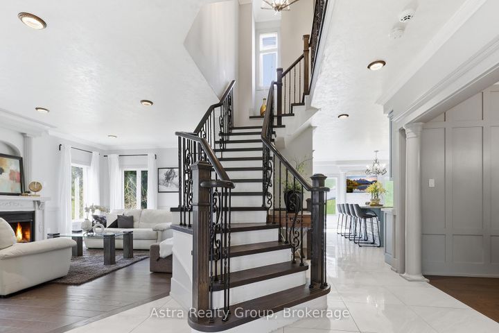Photo 6 at 74 Kootenay Ridge, Rural Vaughan, Vaughan